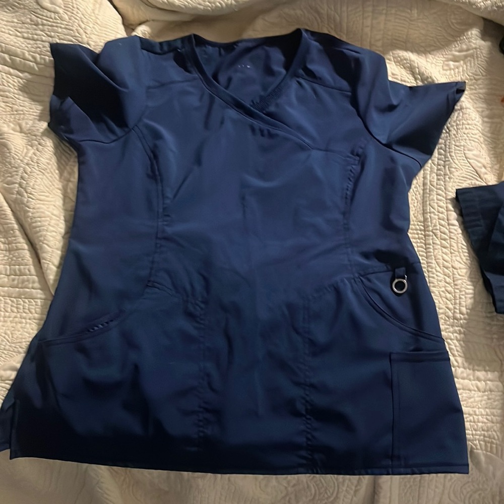 Scrub top